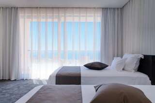 Отель Lighthouse Golf & Spa Hotel Балчик Двухместный номер с 1 кроватью или 2 отдельными кроватями и видом на море-1