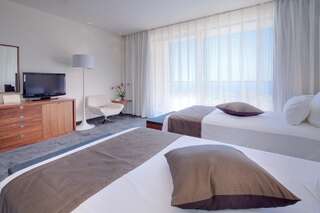 Отель Lighthouse Golf & Spa Hotel Балчик Двухместный номер с 1 кроватью или 2 отдельными кроватями, вид на море - Весеннее предложение-4